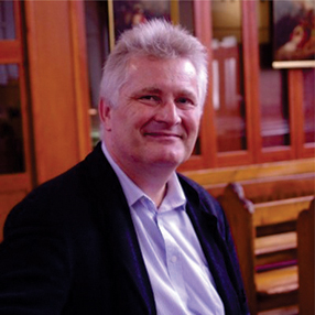Dr. Thomas Bak